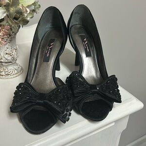 Gorgeous Nina shoes 8M